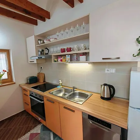 Stela Old Town With Private Parking Apartment *